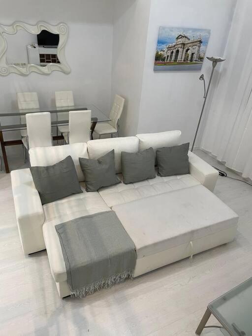Loft En Retiro Lägenhet Madrid Exteriör bild